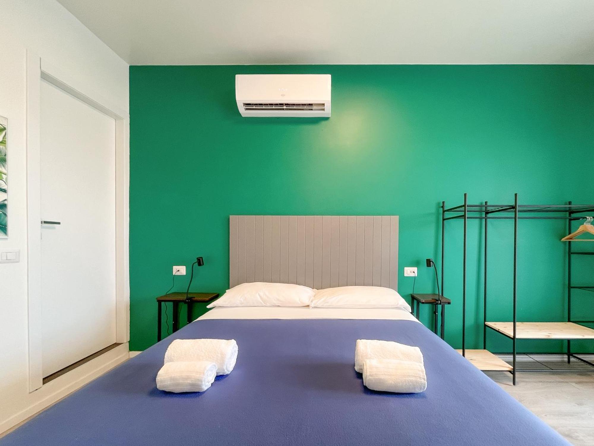 Rrrapido Colorful Rooms - Assago アッサーゴ エクステリア 写真