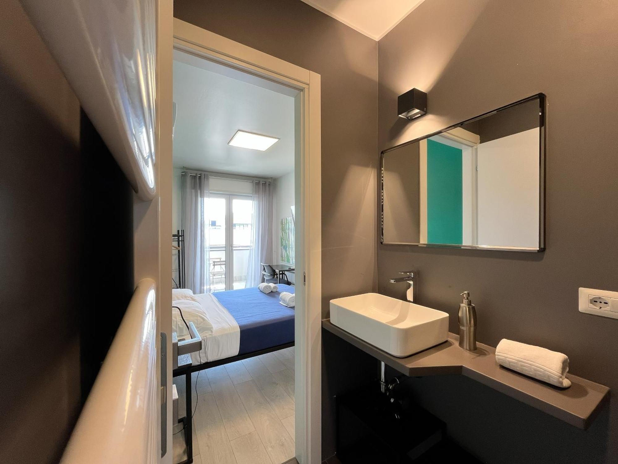 Rrrapido Colorful Rooms - Assago アッサーゴ エクステリア 写真